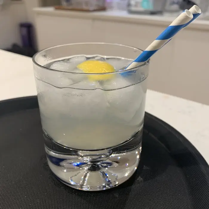 Gin Toddy (Alcoholic Ordinary Drink Old-fashioned glass)